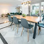 Grr - Elegant With Exclusive Private Pool